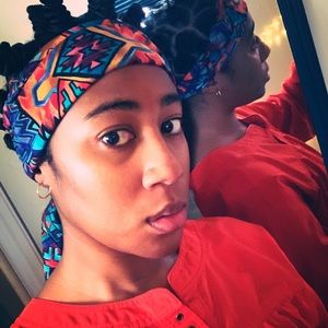 Meet your Posher, Akosua